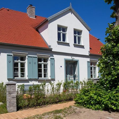 Kapitaenshaus Luv & Lee Villa Wustrow  Exterior photo