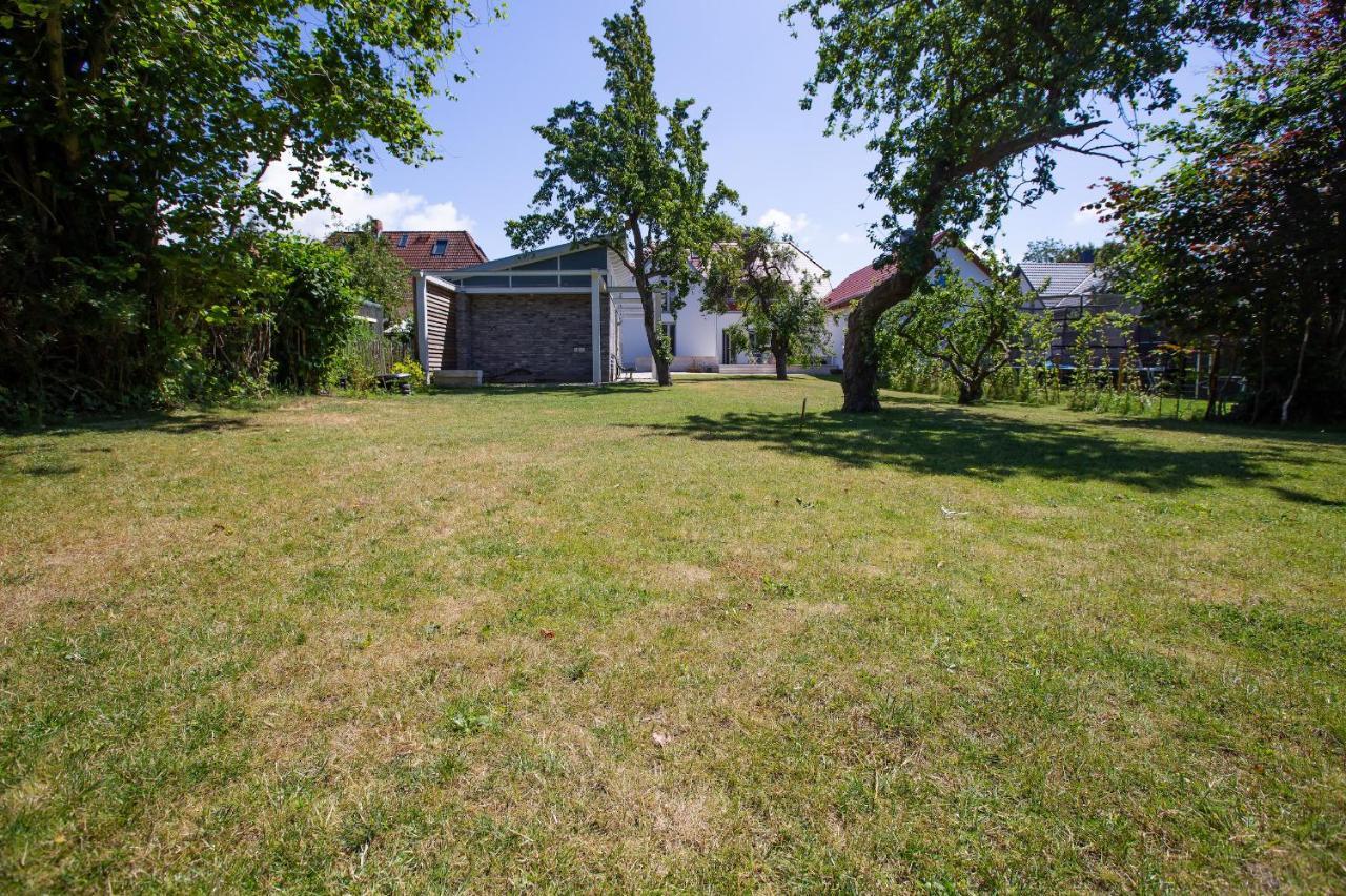 Kapitaenshaus Luv & Lee Villa Wustrow  Exterior photo